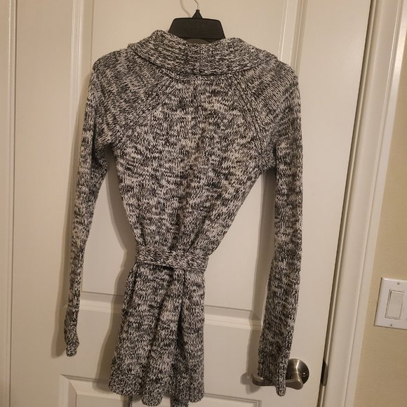 Sweater - Picture 2 of 3